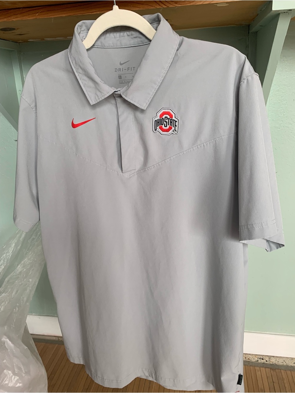 Nike Gray Dri-FIT Ohio State Polo with Red Swoosh size large like new